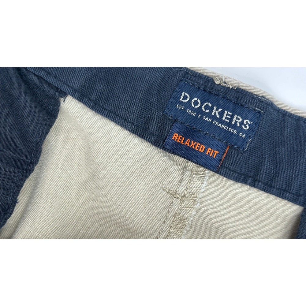 Dockers Relaxed Fit Khaki Cropped Chino Pants Men's W40 L29 Cuffed Americana - Picture 4 of 8